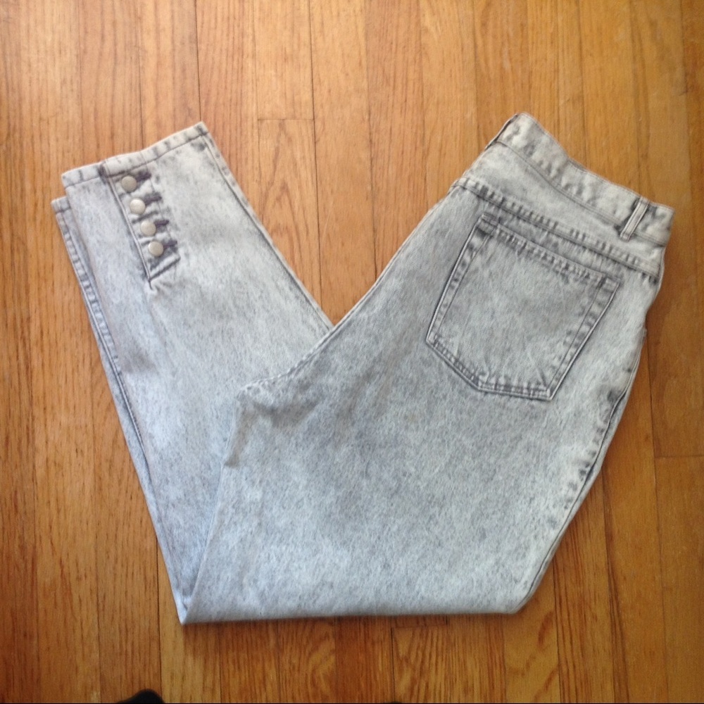 80s high rise acid washed tapered leg mom jeans